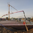 Voll ausgelegter Arm der Betonpumpe M38
